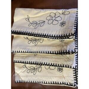 4 TAG Yellow Cotton Napkins with Black Trim and Floral Emroidery